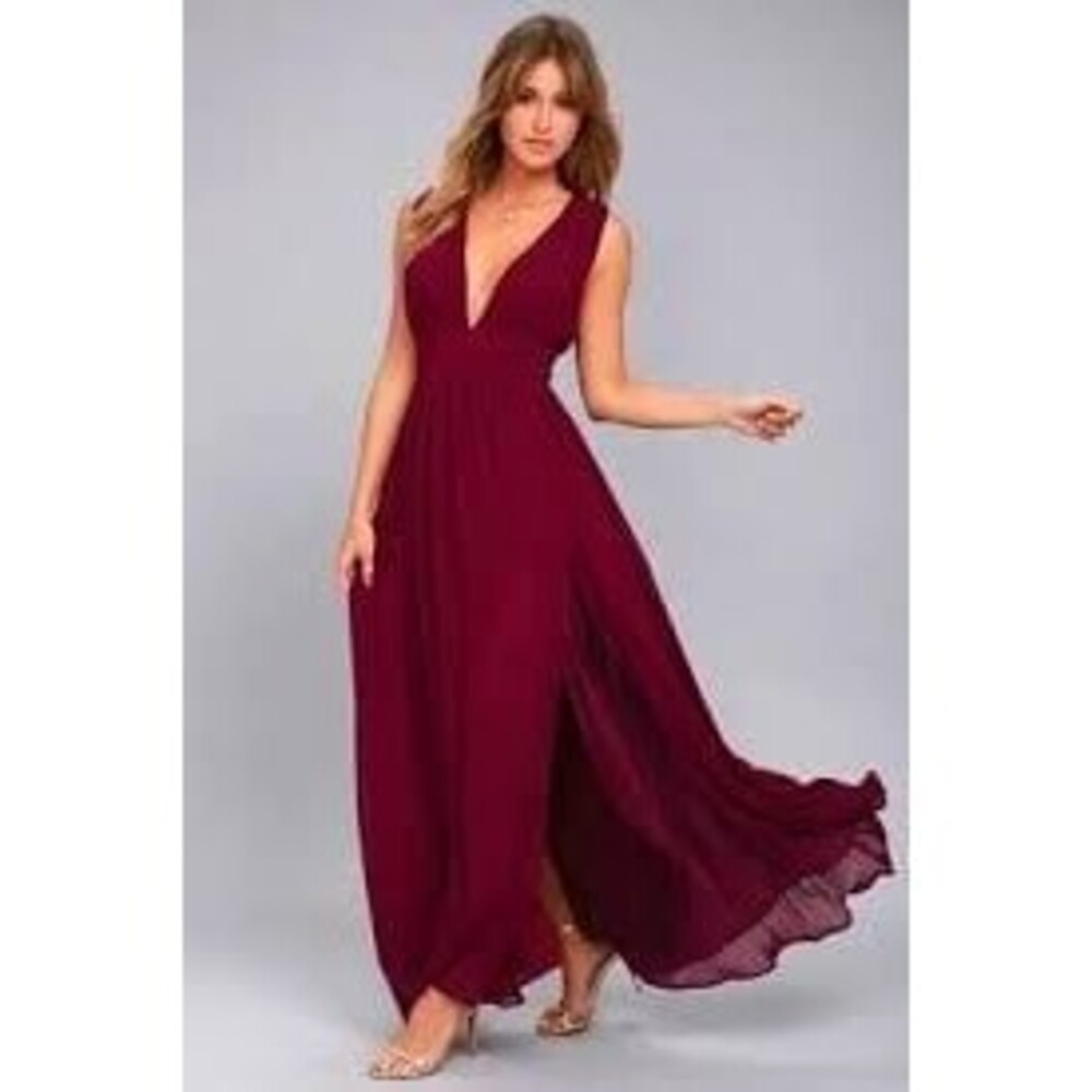 Lulus Heavenly Hues Burgundy maxi long v neck dress sz Small